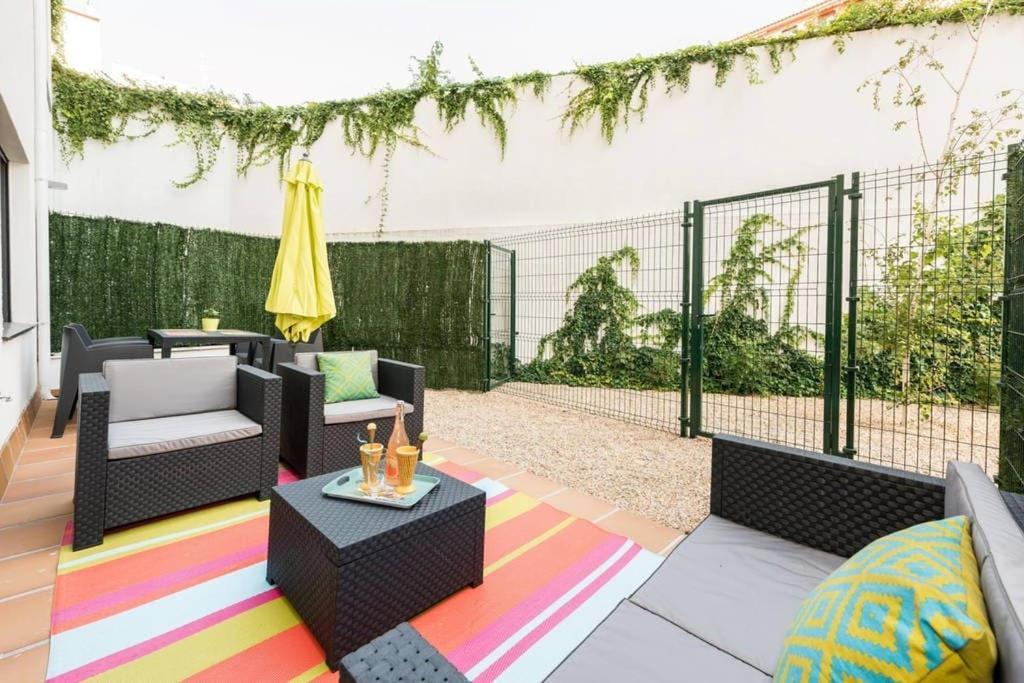 Chamberi Con Jardin B By Regalatemadrid Com Lejlighed Eksteriør billede